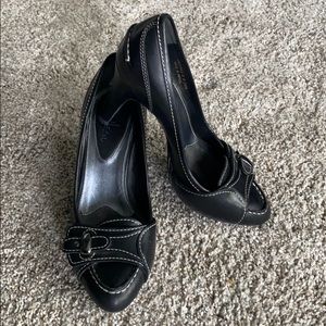 Cole Haahn loafer pumps, size 6